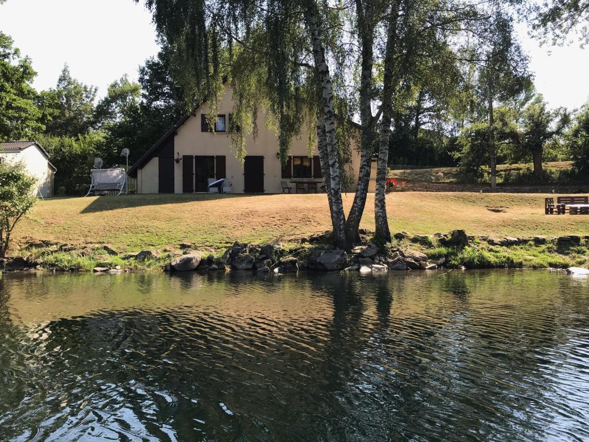Maison Lac De Pareloup -Les Pieds Dans L'Eau- Arvieu Exterior foto