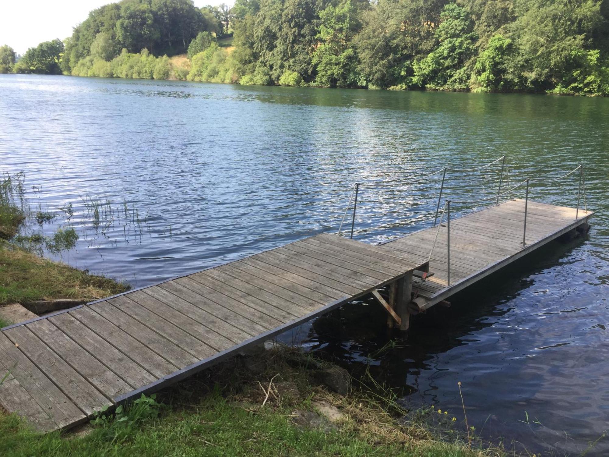 Maison Lac De Pareloup -Les Pieds Dans L'Eau- Arvieu Exterior foto