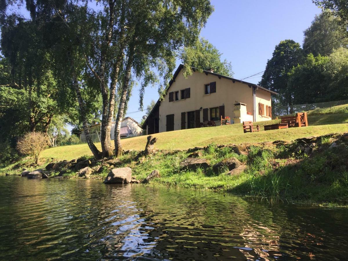 Maison Lac De Pareloup -Les Pieds Dans L'Eau- Arvieu Exterior foto